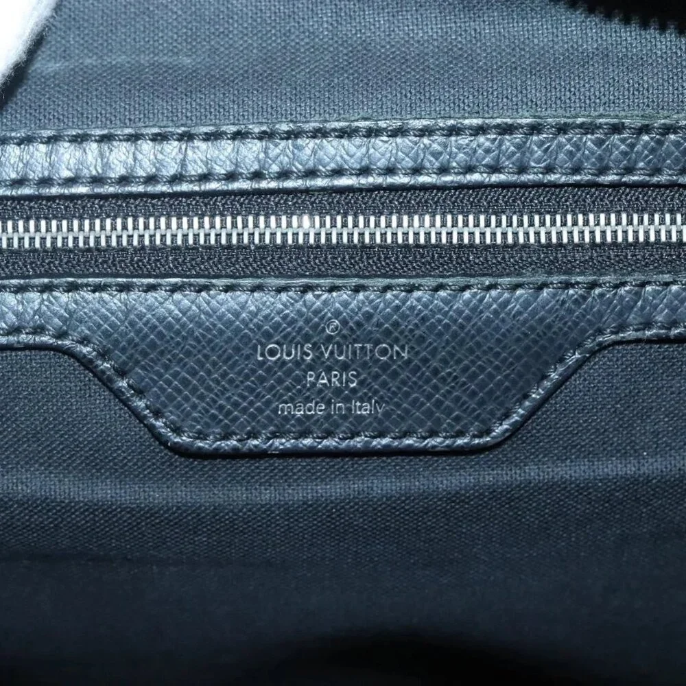 LOUIS VUITTON Taiga Igor Business Bag Boreal
